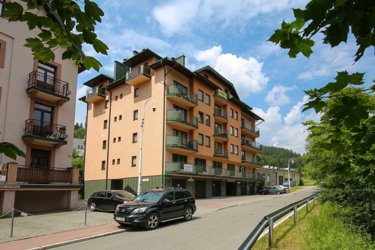 Apartamenty Na Pierwszym Pietrze クリニツァ・ズドルイ エクステリア 写真